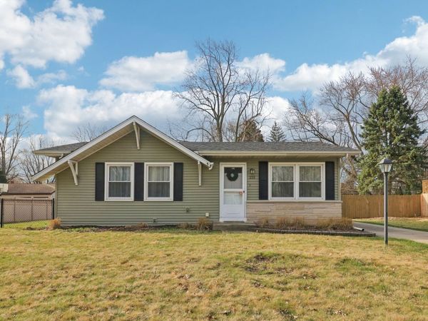 30W221 Claymore Lane , Naperville, IL 60563