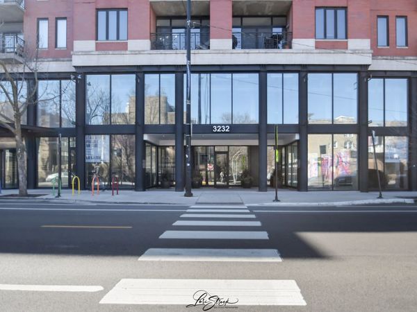 3232 N Halsted Street , Unit D707, Chicago, IL 60657