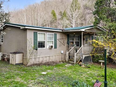 1450 Lower Cane Creek Road, Stanton, KY 40380