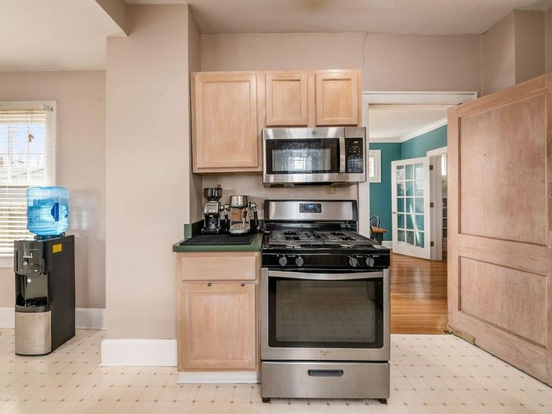 415 E Weber Road, Columbus, OH 43202 Photo 17