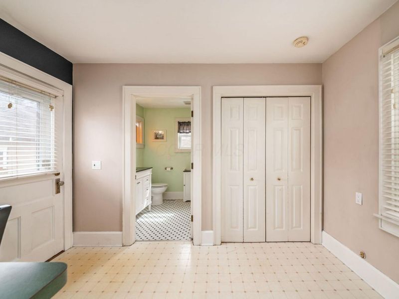 415 E Weber Road, Columbus, OH 43202 Photo 19