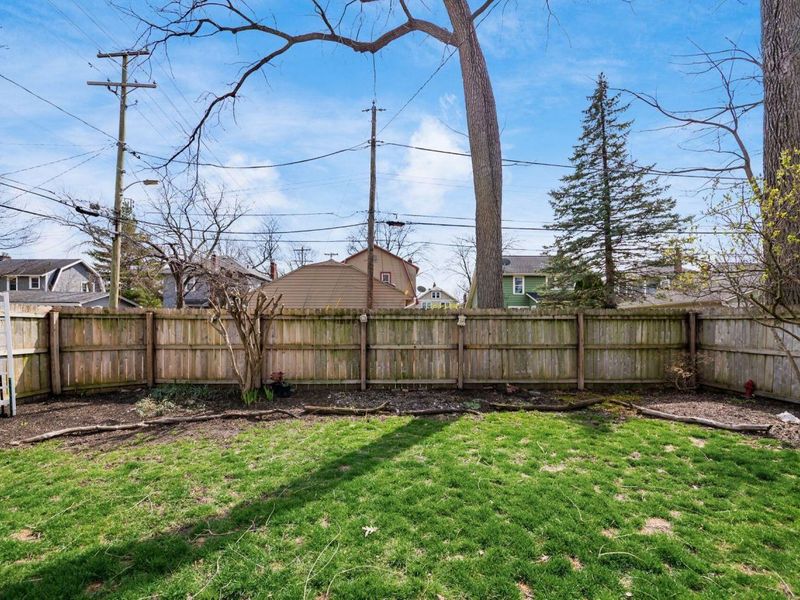 415 E Weber Road, Columbus, OH 43202 Photo 39