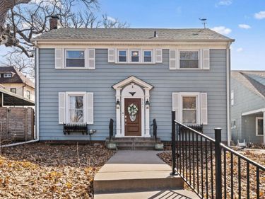 331 Ridgewood Avenue, Minneapolis, MN 55403