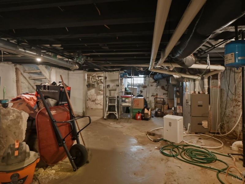 310 W McMicken Avenue, Cincinnati, OH 45214 Photo 47