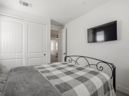 4466 Natomas Central Dr, Sacramento, CA 95834 Photo