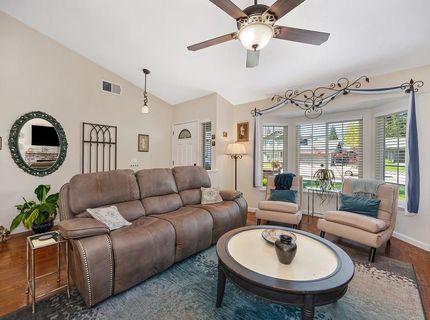 7224 Regard Way, Sacramento, CA 95842 Photo