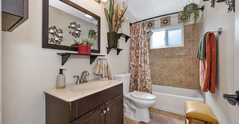 7224 Regard Way, Sacramento, CA 95842 Photo