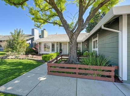 7224 Regard Way, Sacramento, CA 95842 Photo
