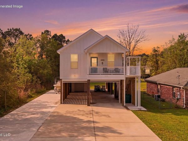 111 North Street, Waveland, MS 39576