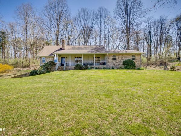 381 Sugarwood Drive, Kingsport, TN 37663