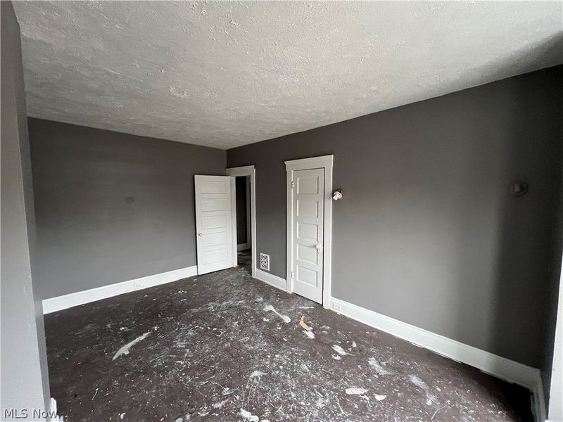 648 E 108th Street, Cleveland, OH 44108 Photo 24