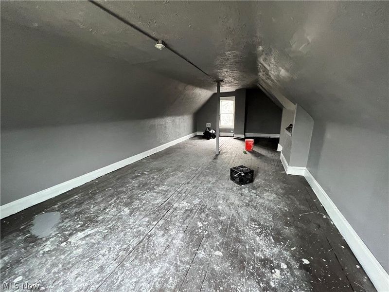 648 E 108th Street, Cleveland, OH 44108 Photo 29