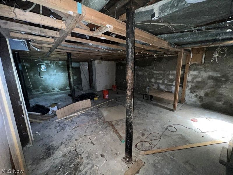 648 E 108th Street, Cleveland, OH 44108 Photo 34