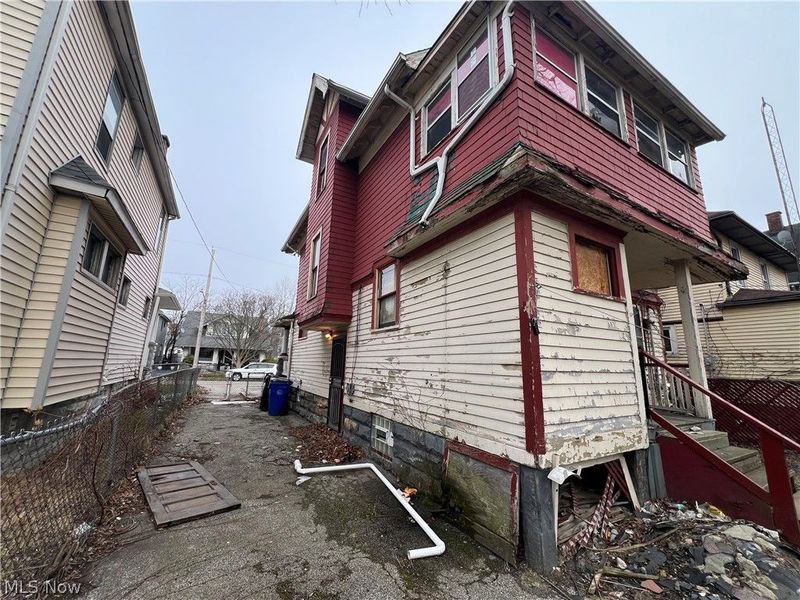 648 E 108th Street, Cleveland, OH 44108 Photo 39