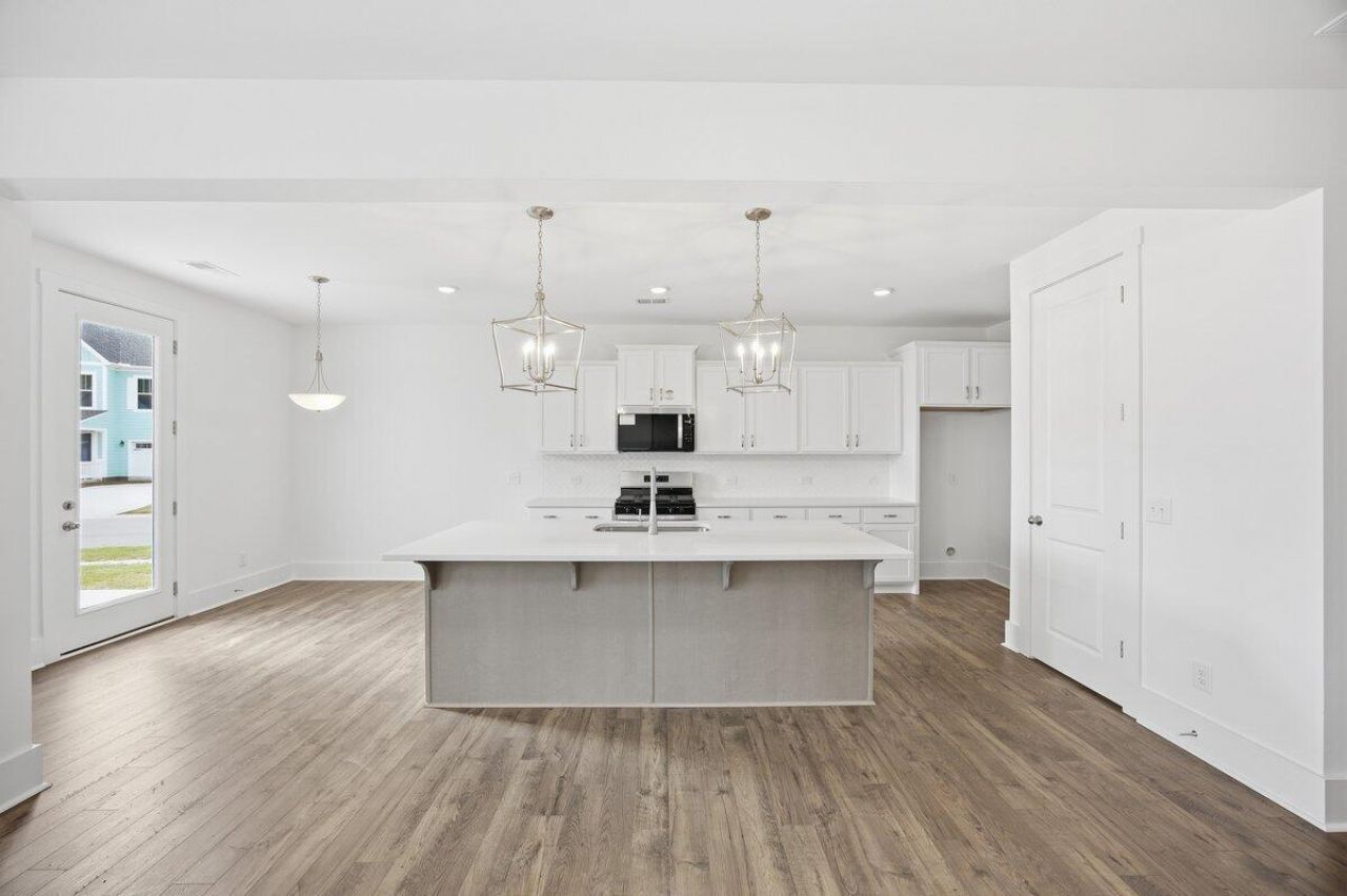 1039 Field Sparrow Drive Photo 4