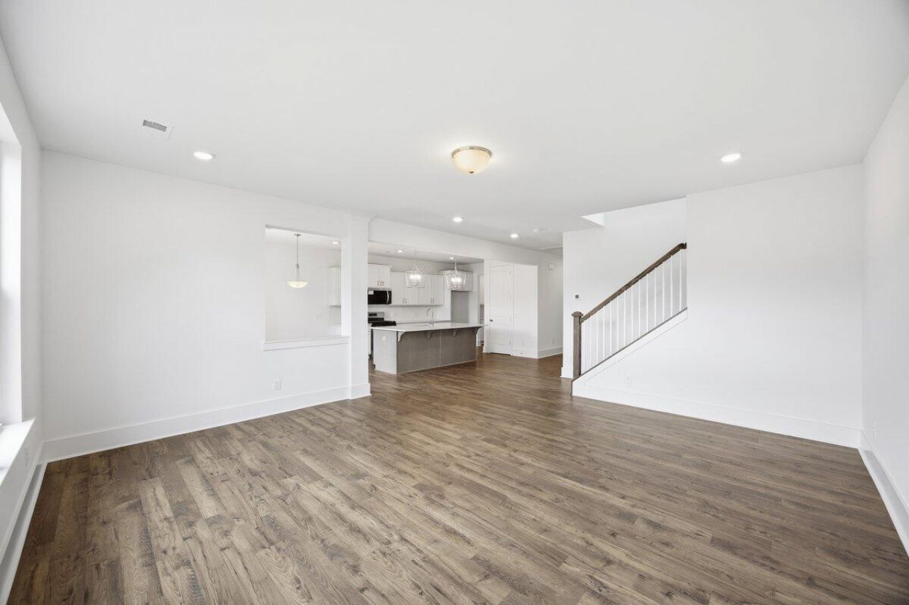 1039 Field Sparrow Drive Photo 7