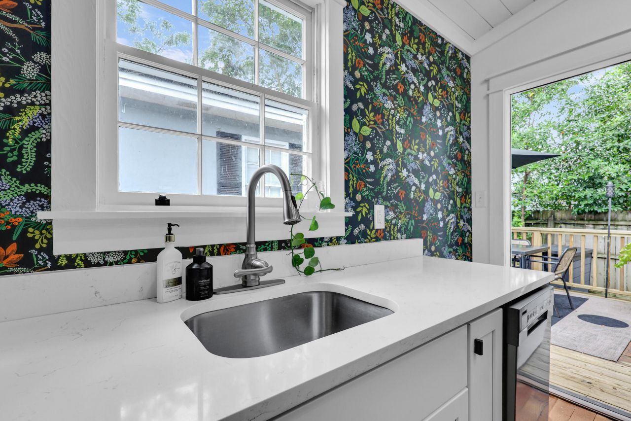 5 Carondolet Street Photo 12