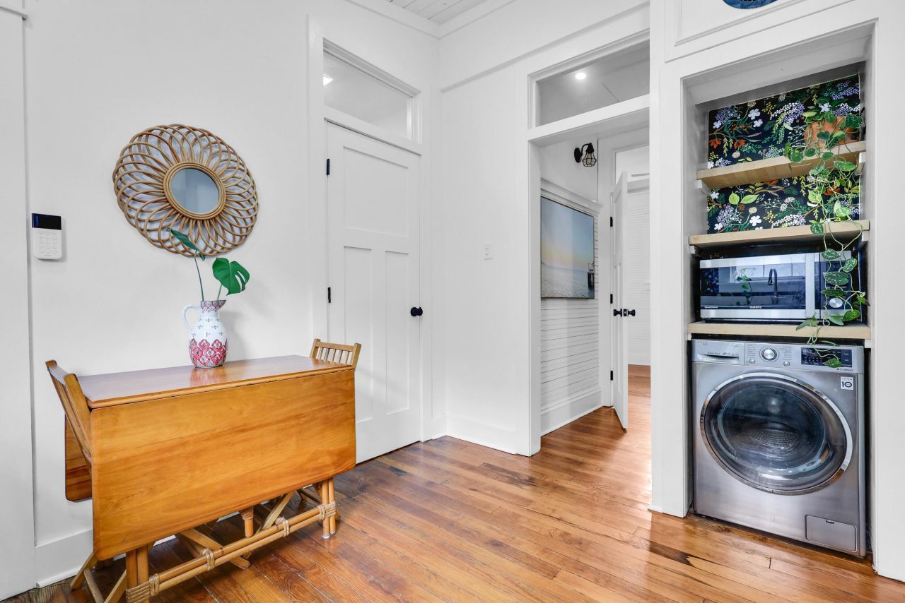 5 Carondolet Street Photo 14