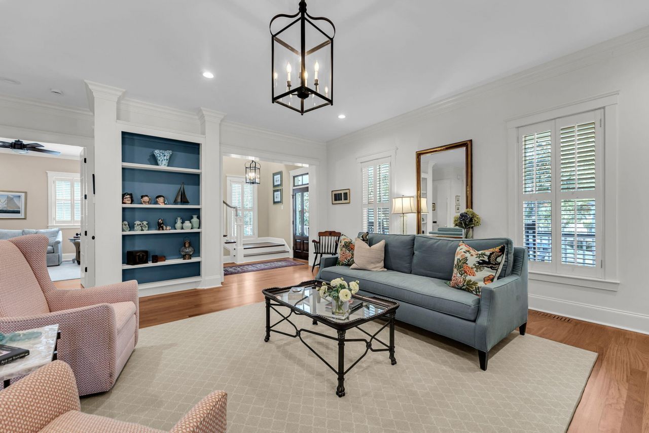 50 Hospitality Street Photo 16