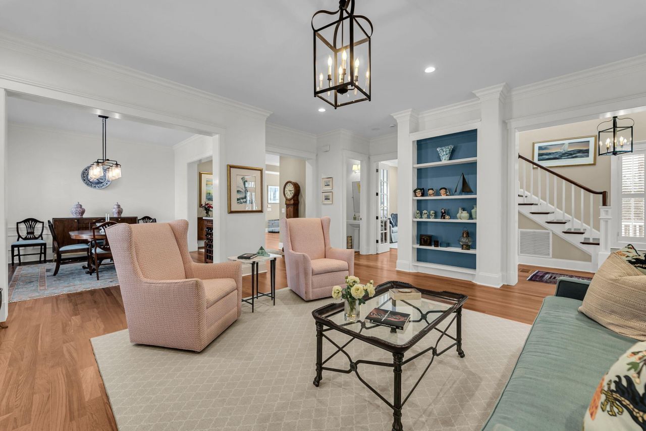 50 Hospitality Street Photo 17