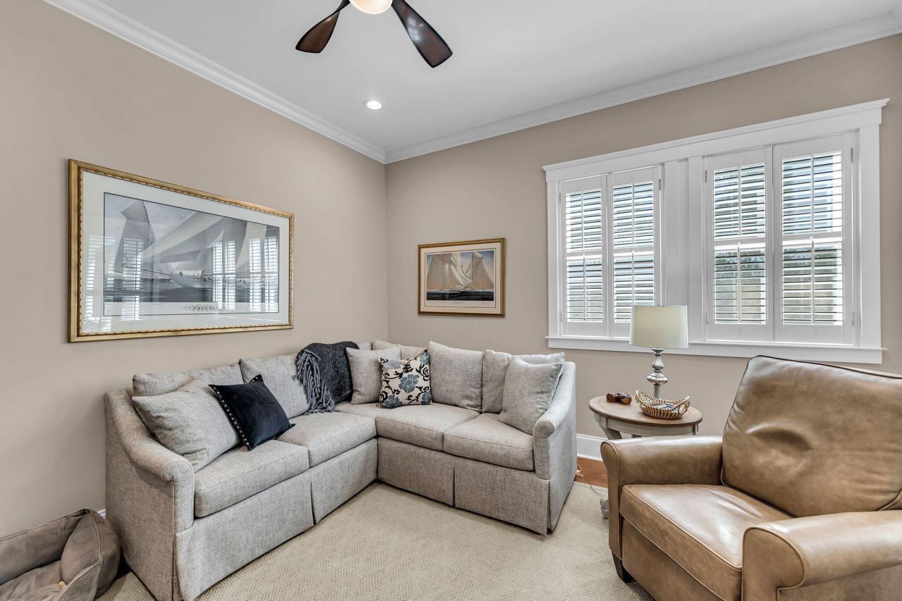 50 Hospitality Street Photo 19