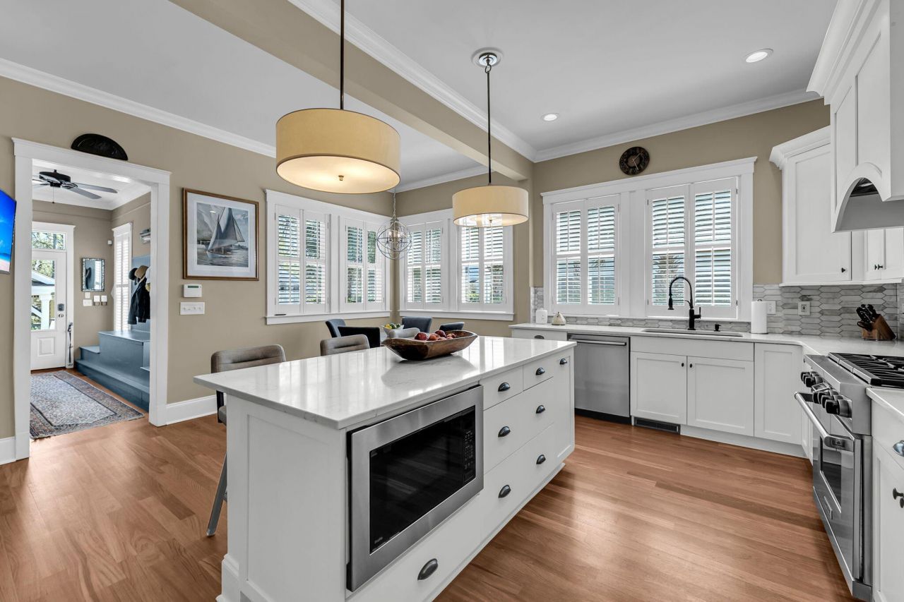 50 Hospitality Street Photo 27