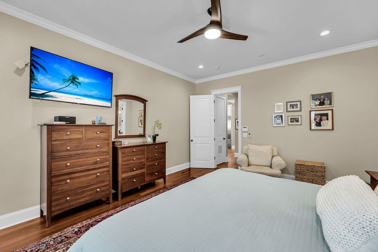 50 Hospitality Street Photo 32