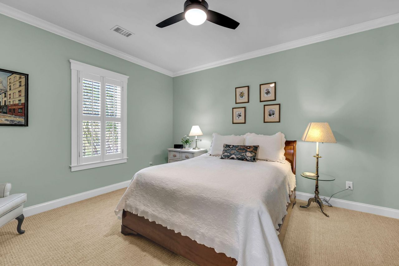 50 Hospitality Street Photo 44