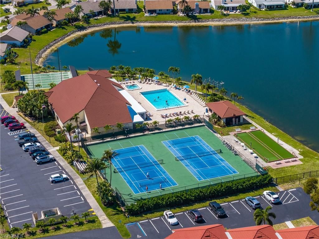 11500 Caravel Cir, Unit 4024, Fort Myers, FL 33908 Photo