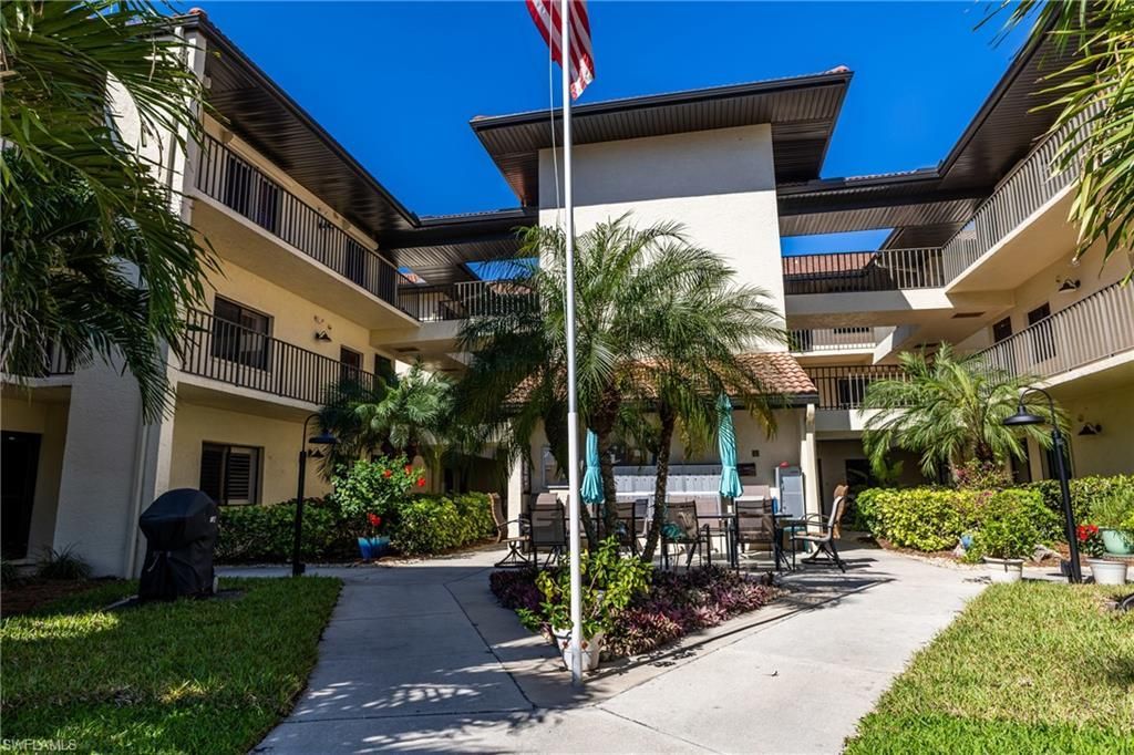 11500 Caravel Cir, Unit 4024, Fort Myers, FL 33908 Photo