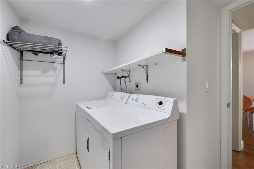 4039 Sandlewood Ln, Unit 4, Fort Myers, FL 33907 Photo