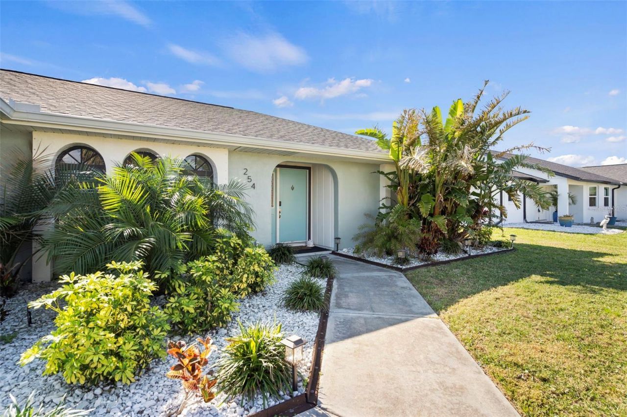 254 Mark Twain Lane , Rotonda West, FL 33947 Photo