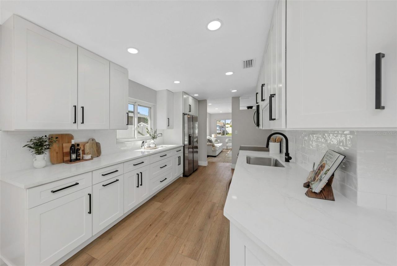 5744 17th Avenue N, Saint Petersburg, FL 33710 Photo