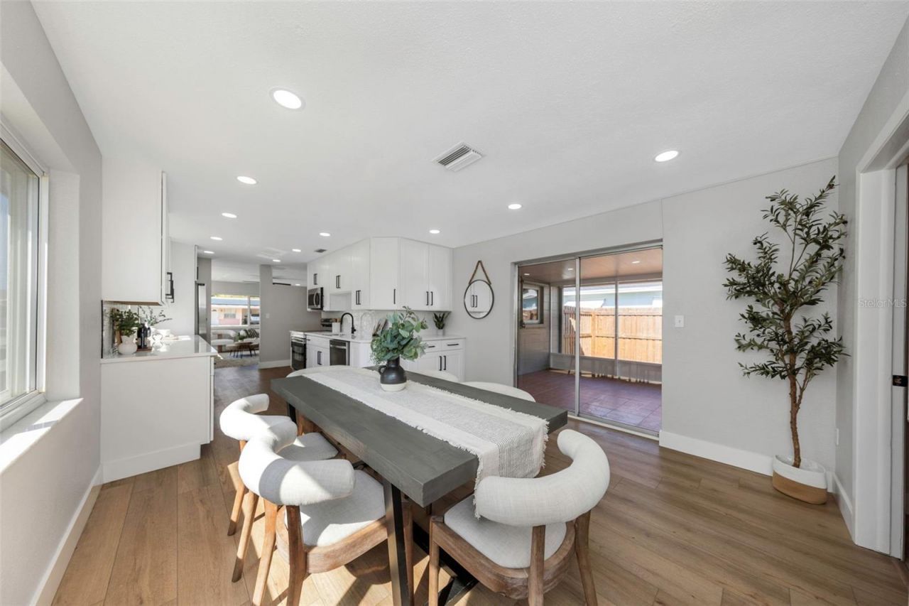 5744 17th Avenue N, Saint Petersburg, FL 33710 Photo