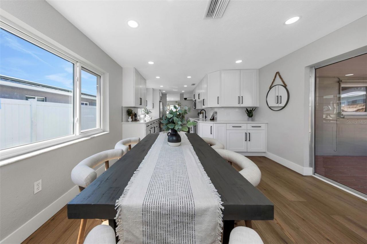 5744 17th Avenue N, Saint Petersburg, FL 33710 Photo