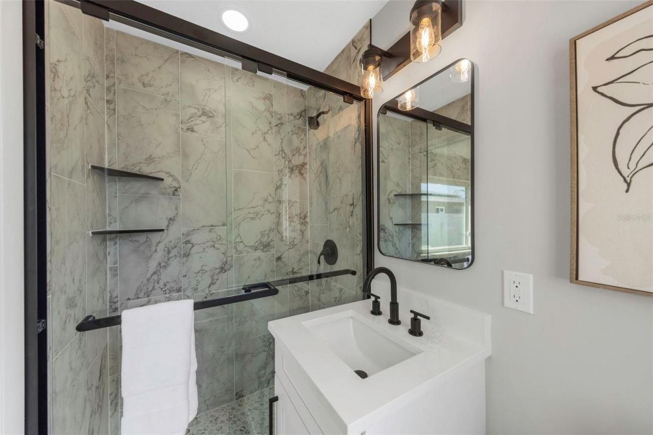 5744 17th Avenue N, Saint Petersburg, FL 33710 Photo