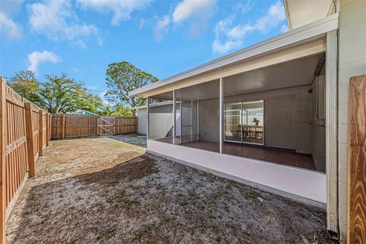 5744 17th Avenue N, Saint Petersburg, FL 33710 Photo