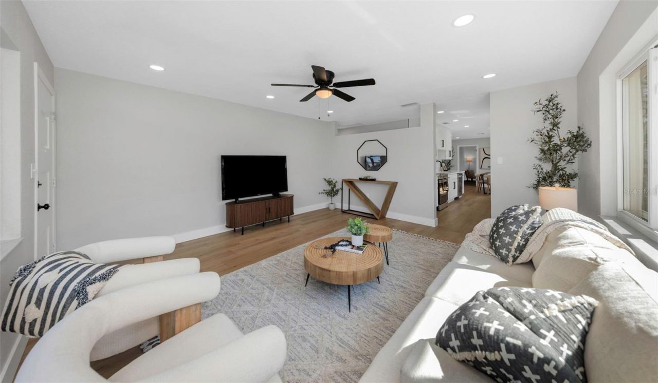 5744 17th Avenue N, Saint Petersburg, FL 33710 Photo