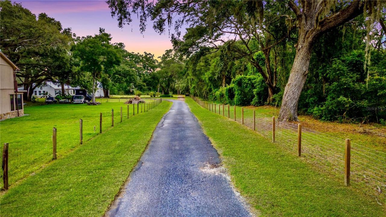 31035 Pasco Road, San Antonio, FL 33576 Photo