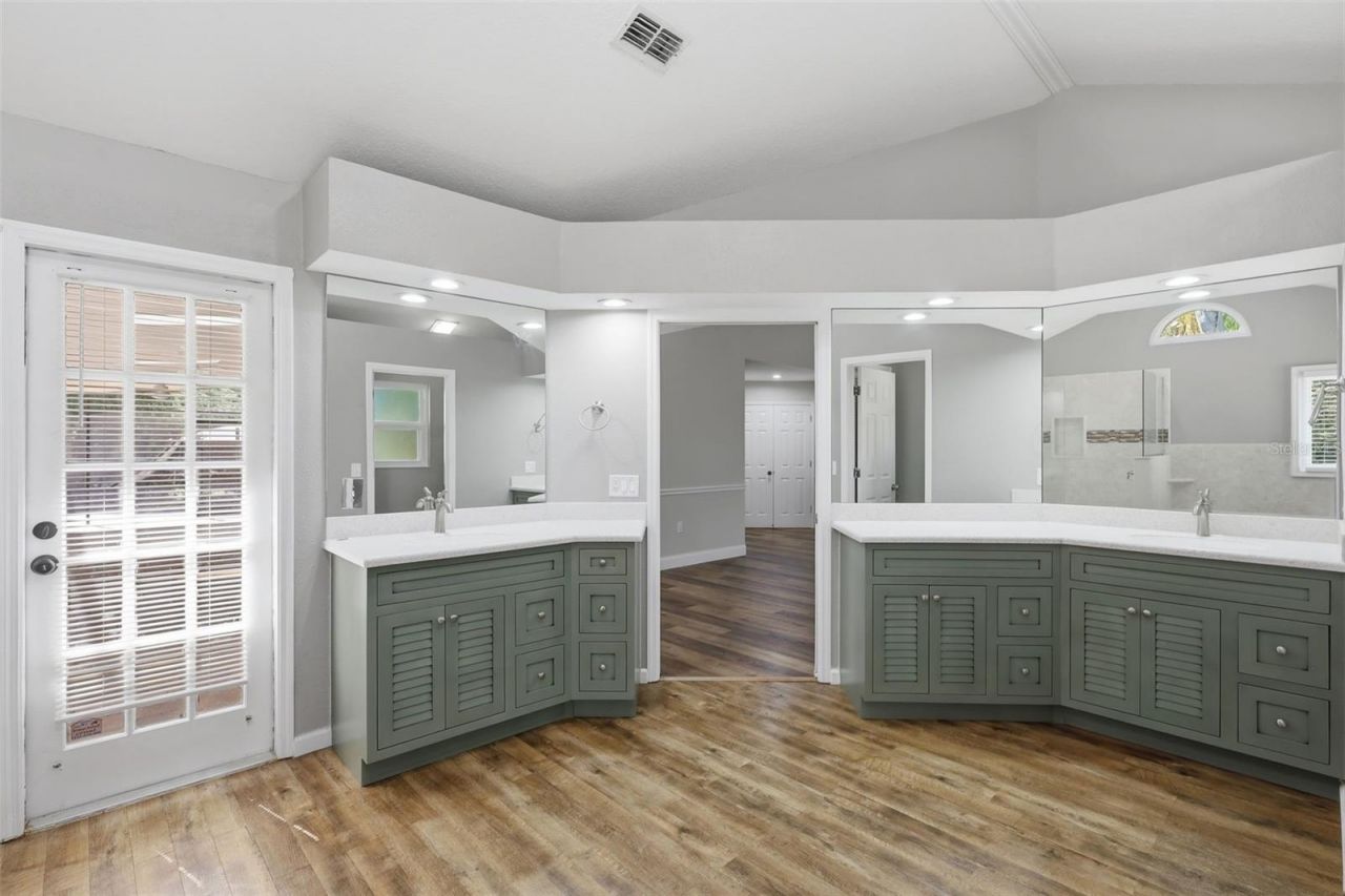 69 Spring Lake Drive , Debary, FL 32713 Photo