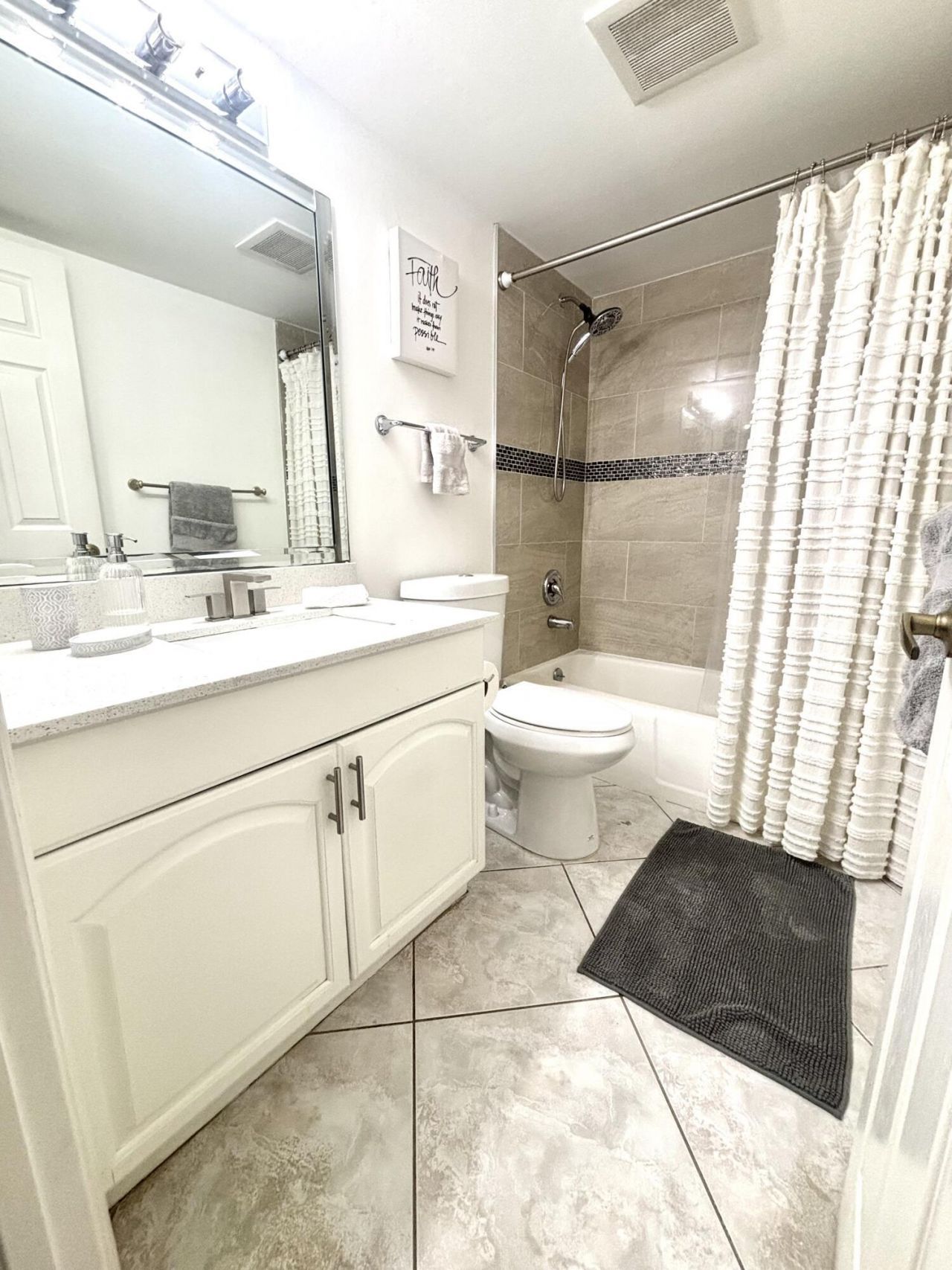 1714 Consulate Place, Unit 101, West Palm Beach, FL 33401 Photo