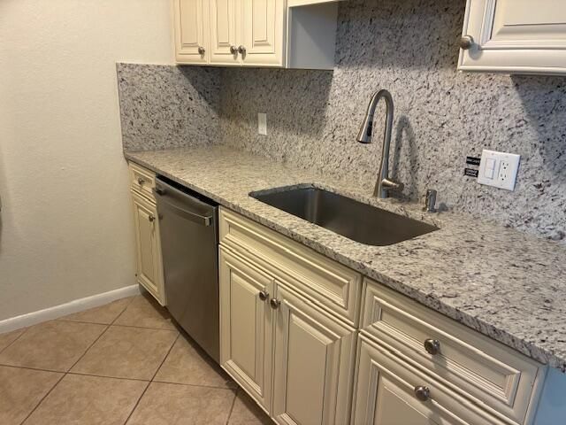 689 NE 6th Court, Unit 404, Boynton Beach, FL 33435 Photo