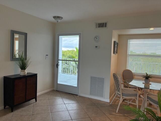 689 NE 6th Court, Unit 404, Boynton Beach, FL 33435 Photo