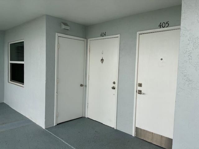 689 NE 6th Court, Unit 404, Boynton Beach, FL 33435 Photo