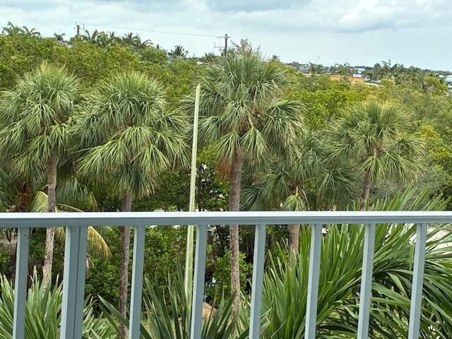 689 NE 6th Court, Unit 404, Boynton Beach, FL 33435 Photo