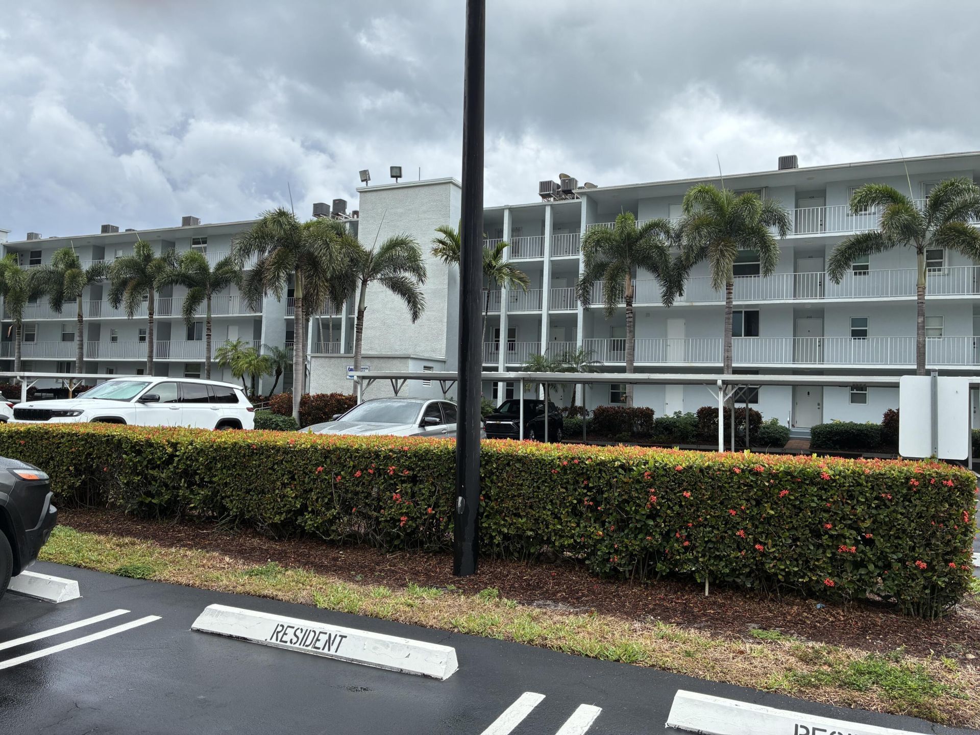 689 NE 6th Court, Unit 404, Boynton Beach, FL 33435 Photo