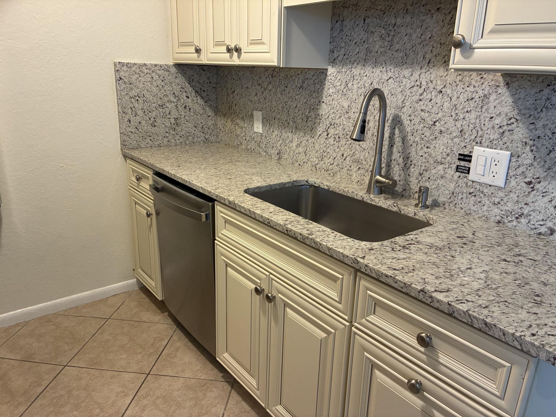 689 NE 6th Court, Unit 404, Boynton Beach, FL 33435 Photo