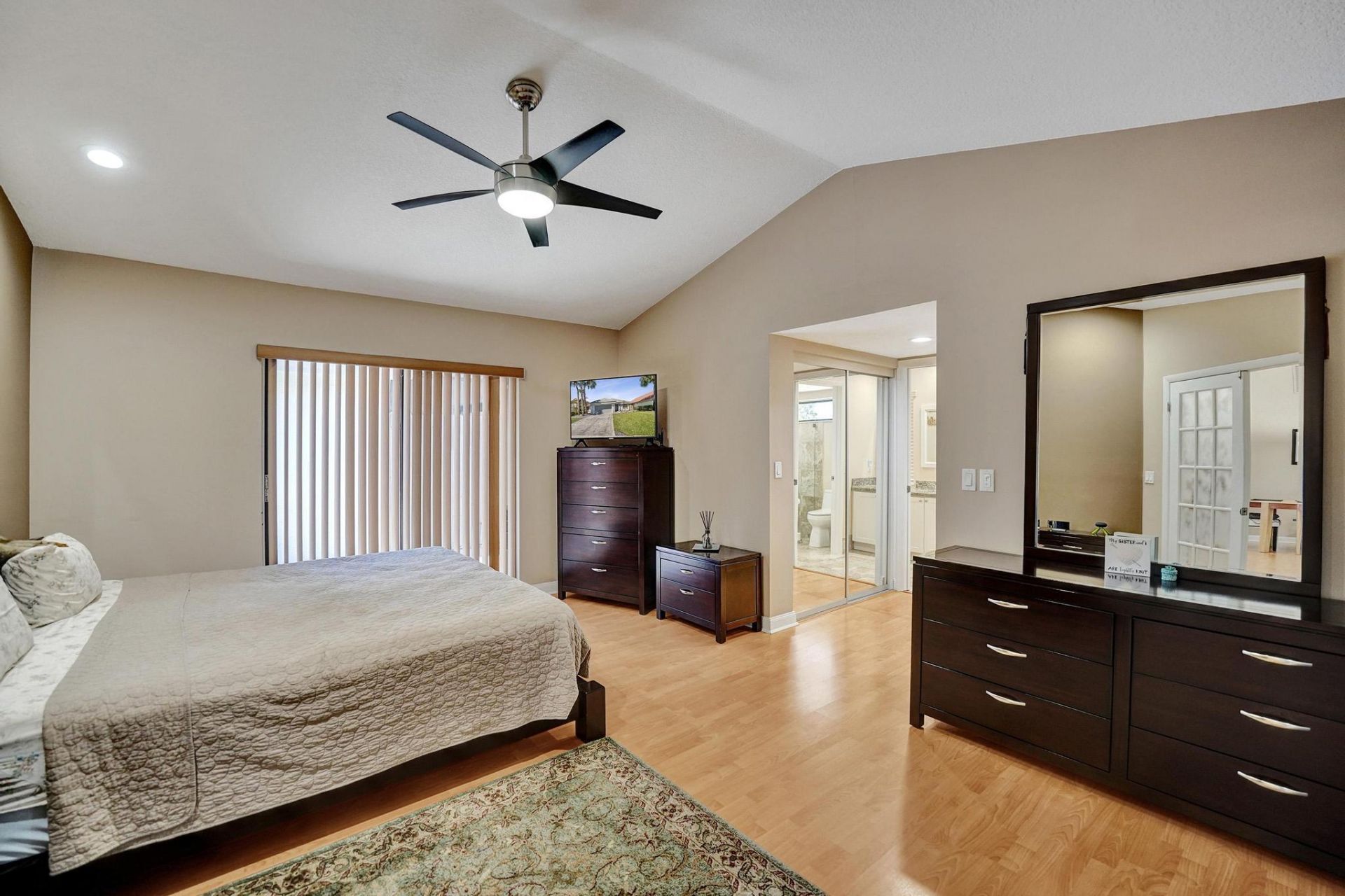 9355 NW 18th Drive, Plantation, FL 33322 Photo