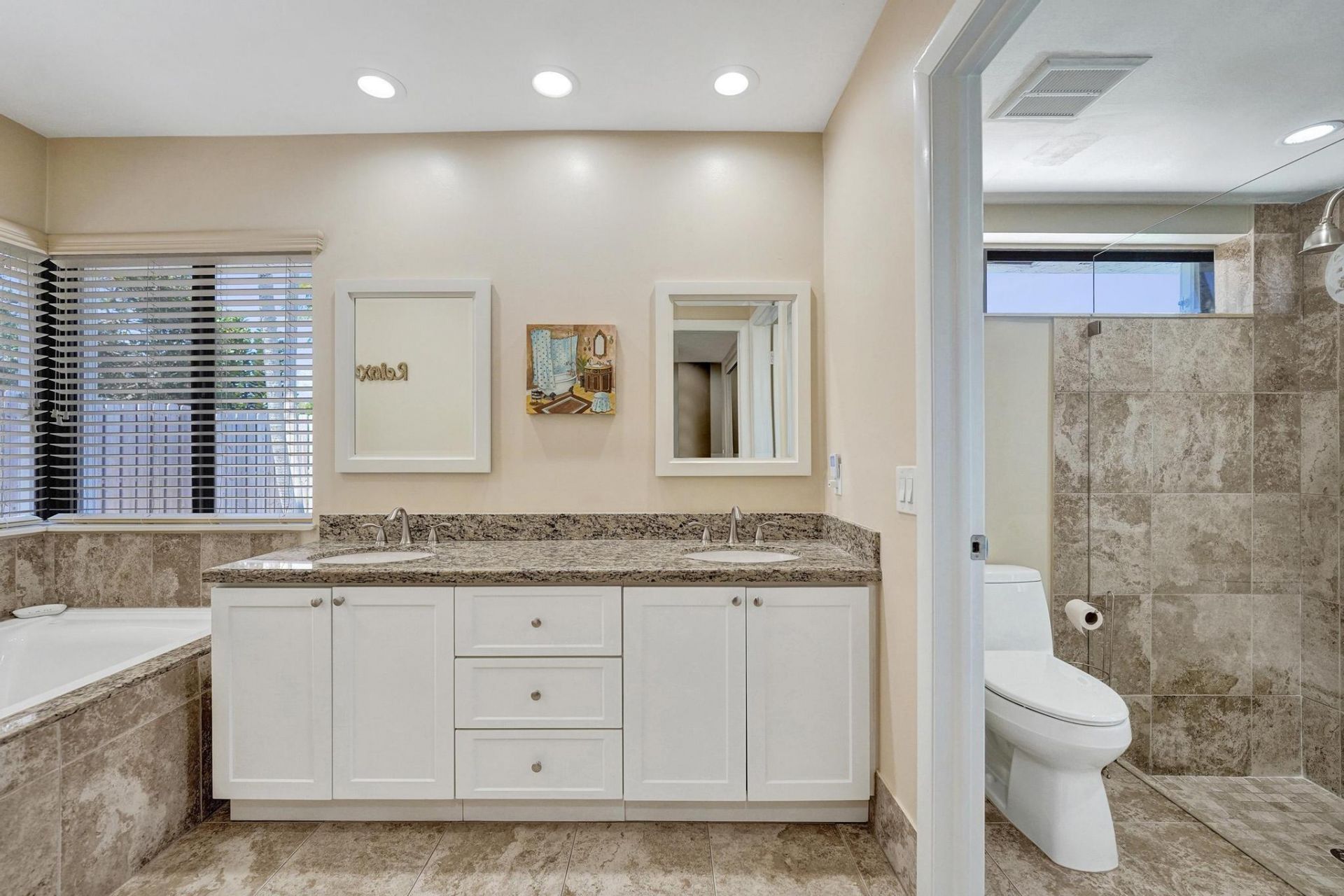 9355 NW 18th Drive, Plantation, FL 33322 Photo