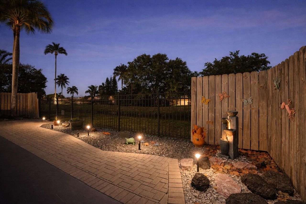 9355 NW 18th Drive, Plantation, FL 33322 Photo